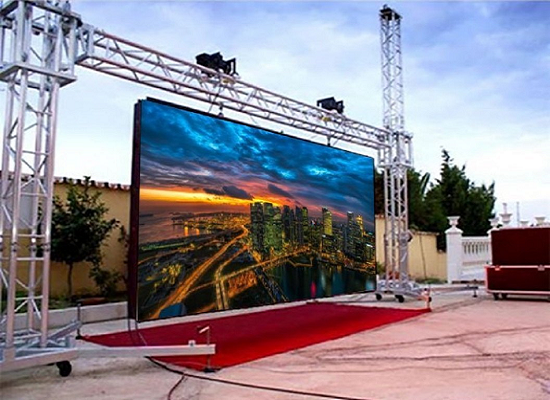 digital-led-standee